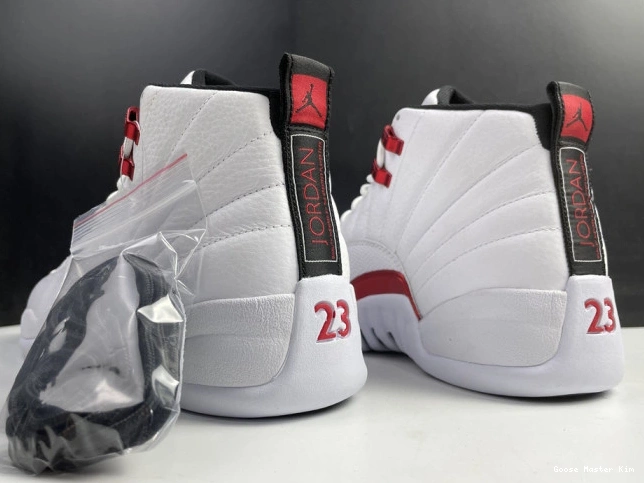 12 CT8013-106 Air Twist Jordan 0807